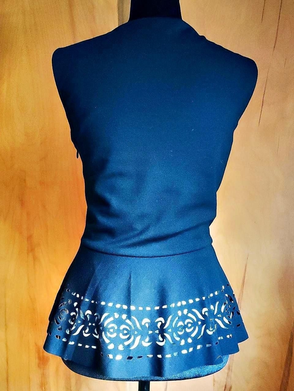 Cache Black Laser-Cut Peplum Tank Top - Picture 2 of 4